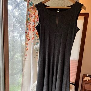 Elegant Gray Sleeveless Dress, size small